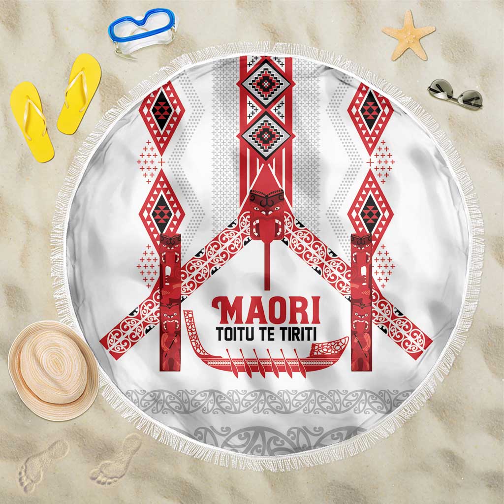 Toitu Te Tiriti Waitangi Beach Blanket White Wharenui House - Aussie Hoodie