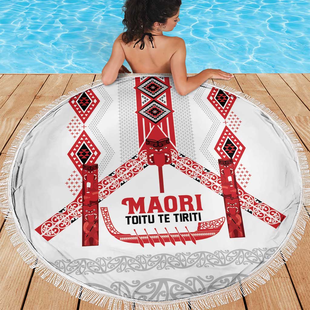 Toitu Te Tiriti Waitangi Beach Blanket White Wharenui House - Aussie Hoodie