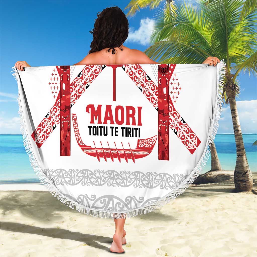 Toitu Te Tiriti Waitangi Beach Blanket White Wharenui House - Aussie Hoodie