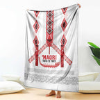 Toitu Te Tiriti Waitangi Blanket White Wharenui House - Aussie Hoodie