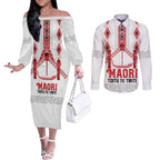 Toitu Te Tiriti Waitangi Couples Matching Off The Shoulder Long Sleeve Dress and Long Sleeve Button Shirt White Wharenui House - Aussie Hoodie