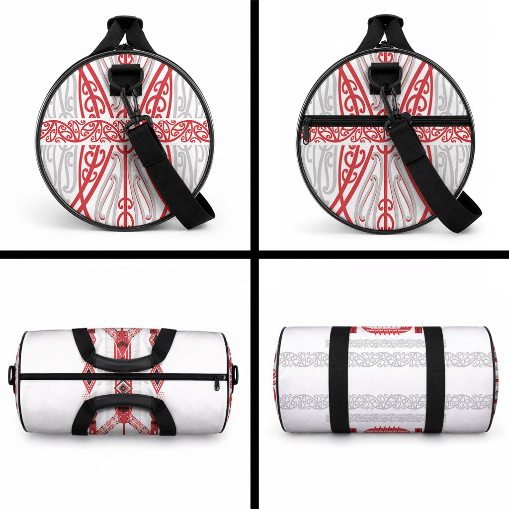 Toitu Te Tiriti Waitangi Duffle Bag White Wharenui House