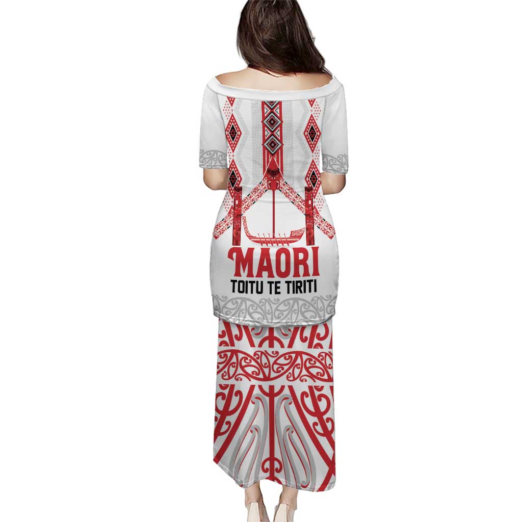 Toitu Te Tiriti Waitangi Family Matching Puletasi and Hawaiian Shirt White Wharenui House - Aussie Hoodie