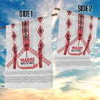 Toitu Te Tiriti Waitangi Garden Flag White Wharenui House - Aussie Hoodie