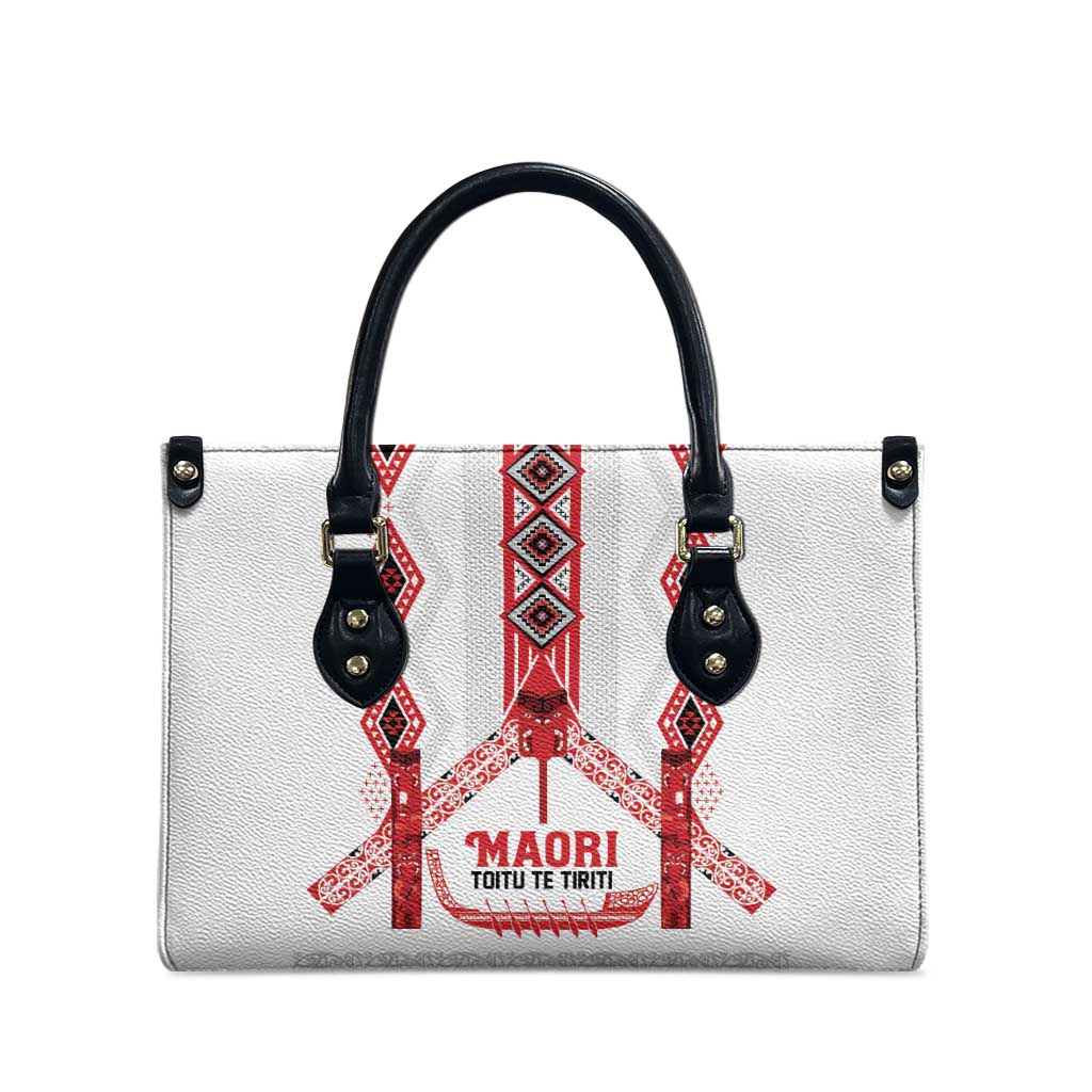 Toitu Te Tiriti Waitangi Leather Bag White Wharenui House - Aussie Hoodie