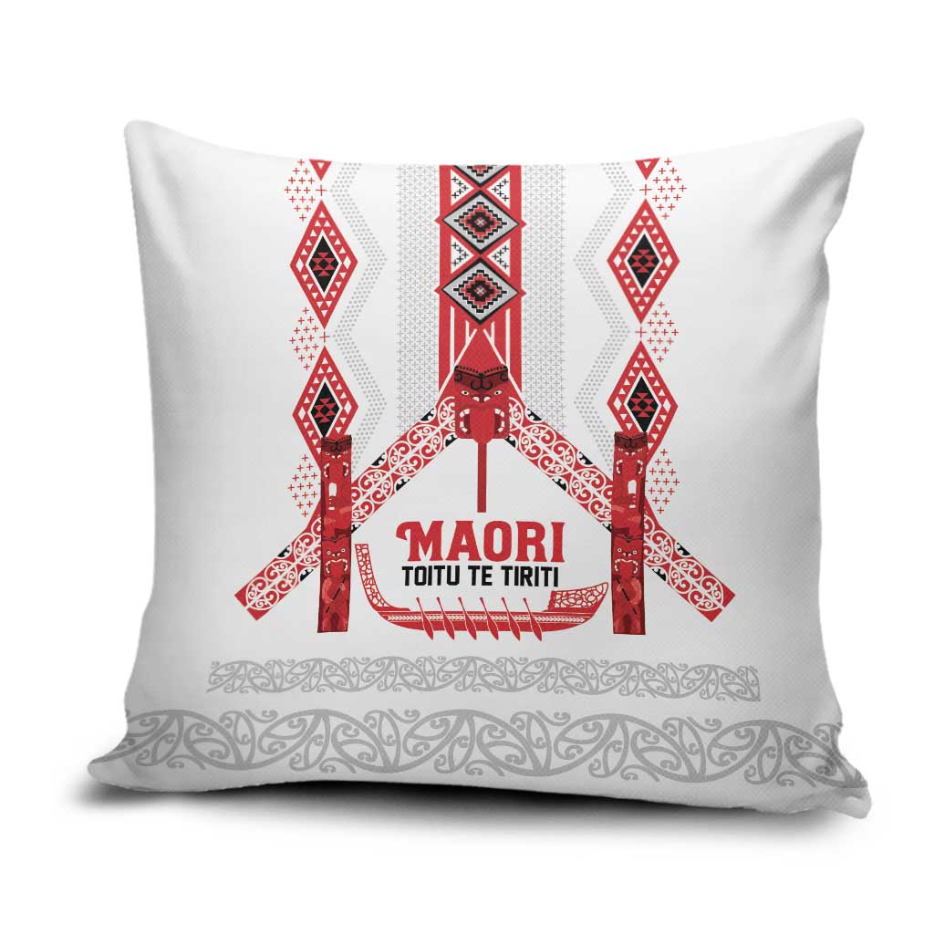 Toitu Te Tiriti Waitangi Pillow Cover White Wharenui House - Aussie Hoodie