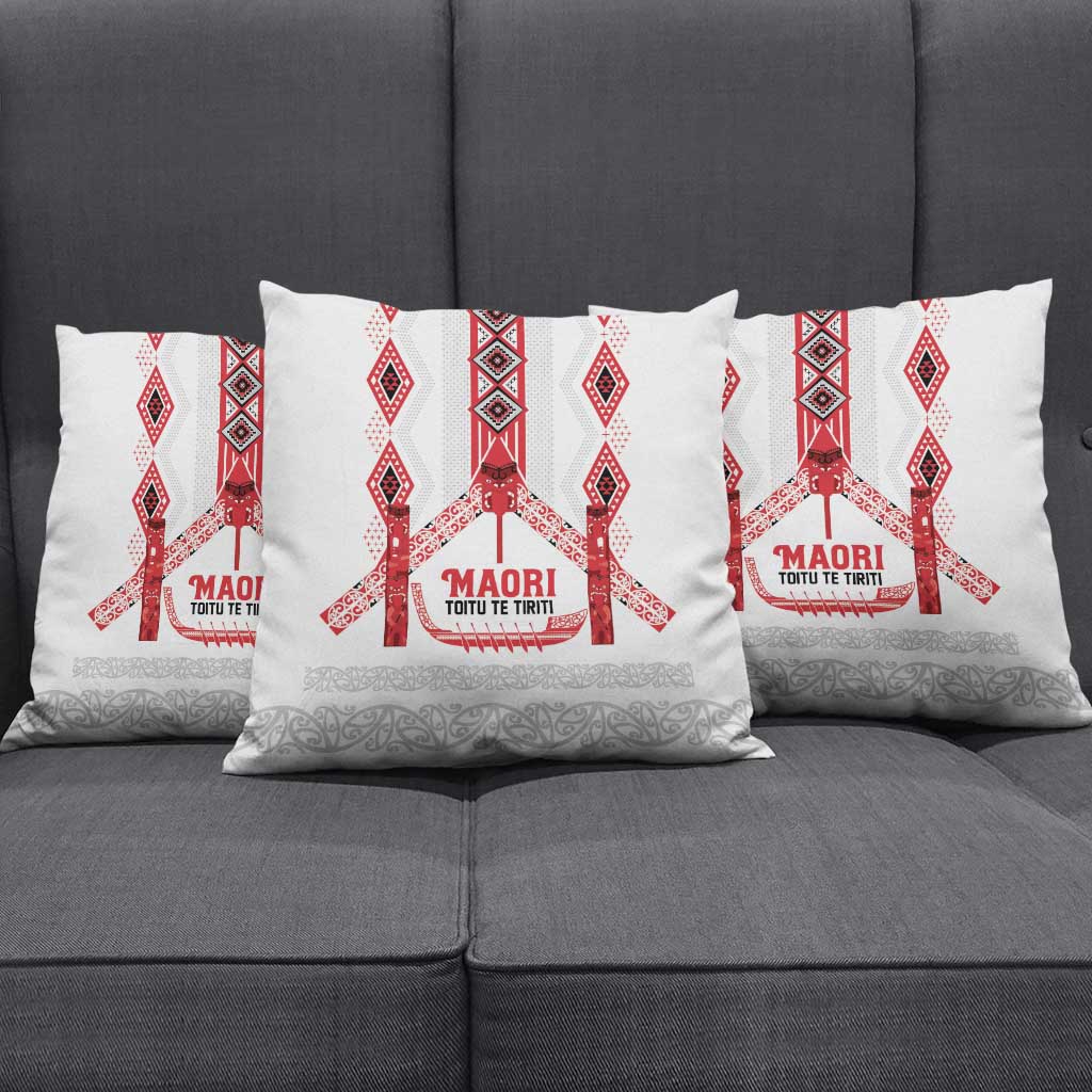 Toitu Te Tiriti Waitangi Pillow Cover White Wharenui House - Aussie Hoodie