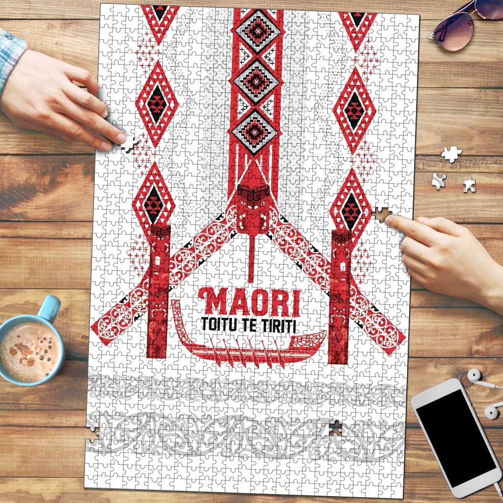 Toitu Te Tiriti Waitangi Puzzle White Wharenui House - Aussie Hoodie