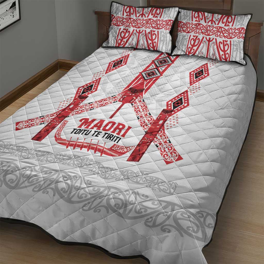 Toitu Te Tiriti Waitangi Quilt Bed Set White Wharenui House - Aussie Hoodie