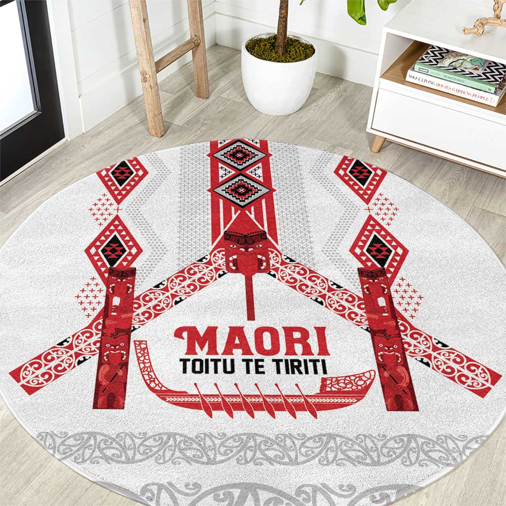 Toitu Te Tiriti Waitangi Round Carpet White Wharenui House - Aussie Hoodie