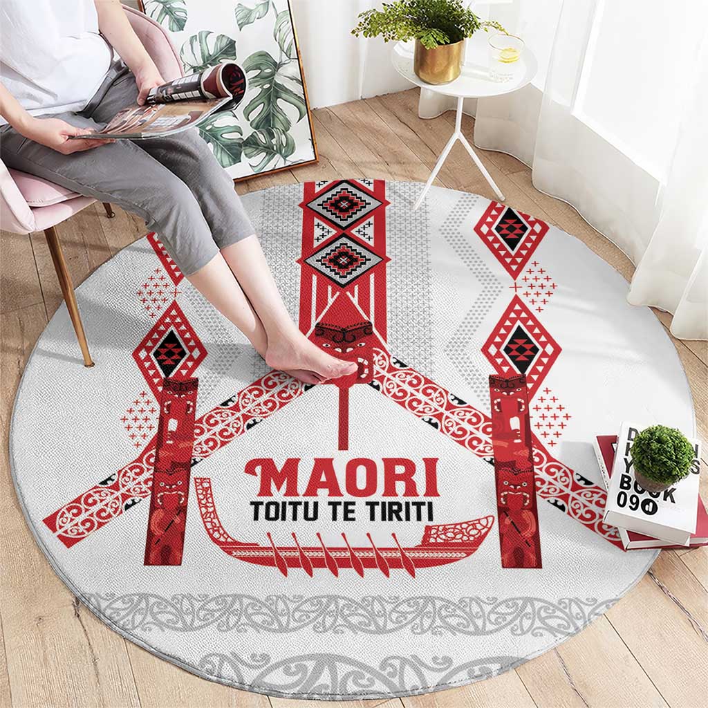 Toitu Te Tiriti Waitangi Round Carpet White Wharenui House - Aussie Hoodie