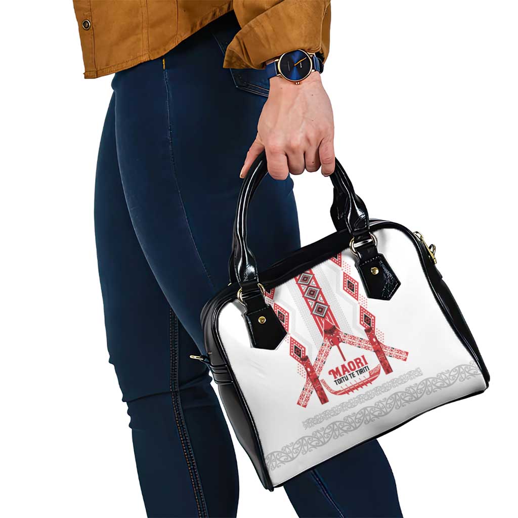 Toitu Te Tiriti Waitangi Shoulder Handbag White Wharenui House - Aussie Hoodie