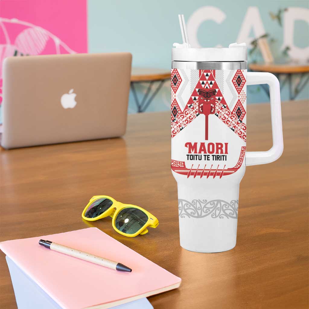 Toitu Te Tiriti Waitangi Tumbler With Handle White Wharenui House - Aussie Hoodie