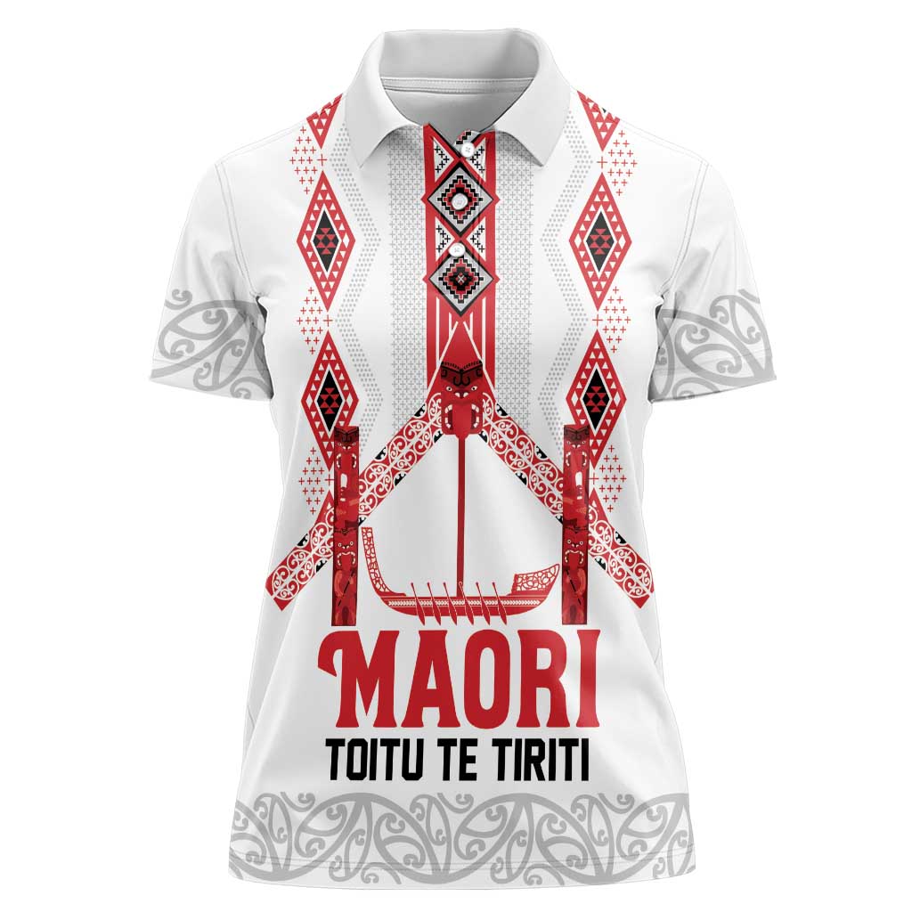 Toitu Te Tiriti Waitangi Women Polo Shirt White Wharenui House - Aussie Hoodie