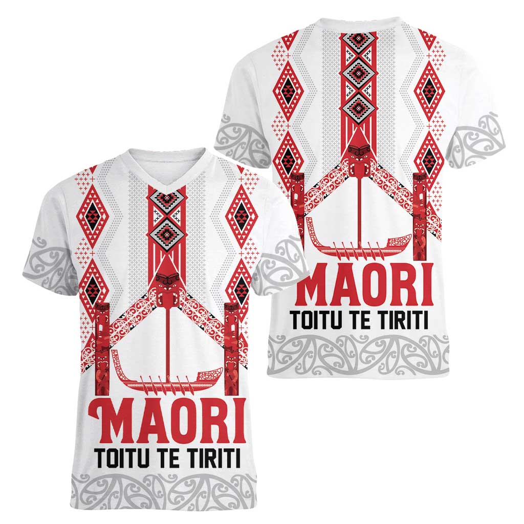 Toitu Te Tiriti Waitangi Women V-Neck T-Shirt White Wharenui House - Aussie Hoodie