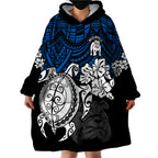 custom-bulldogs-rugby-wearable-blanket-hoodie-berries-hibiscus-and-turtle-with-polynesian-pattern