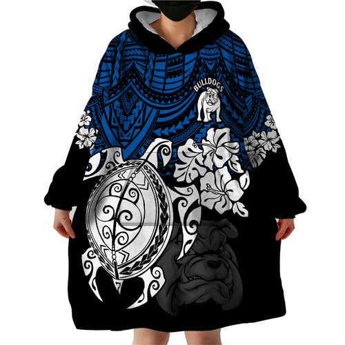 custom-bulldogs-rugby-wearable-blanket-hoodie-berries-hibiscus-and-turtle-with-polynesian-pattern