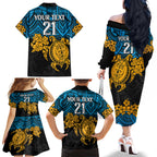 custom-titans-rugby-family-matching-off-shoulder-long-sleeve-dress-and-hawaiian-shirt-gld-hibiscus-and-turtle-with-polynesian-pattern