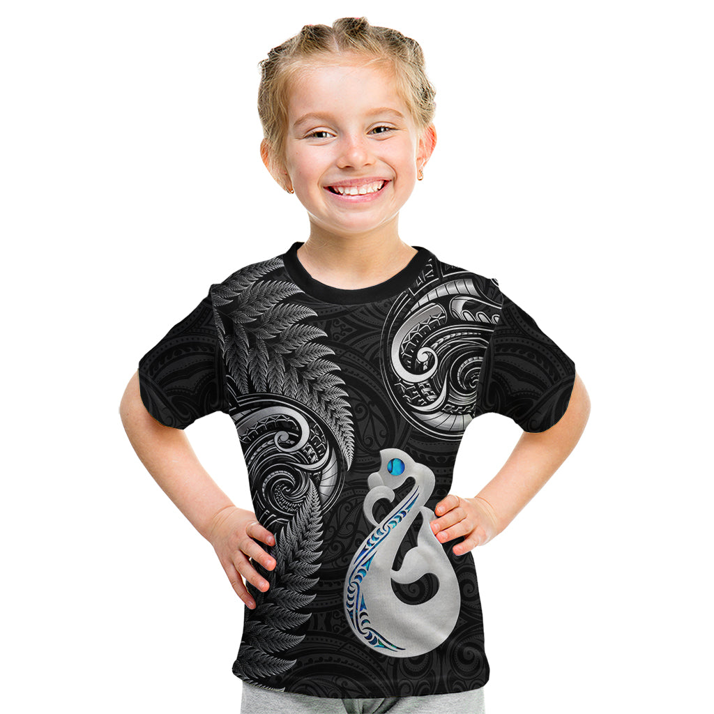 personalised-new-zealand-kid-t-shirt-aotearoa-silver-fern-with-manaia-maori-unique-black