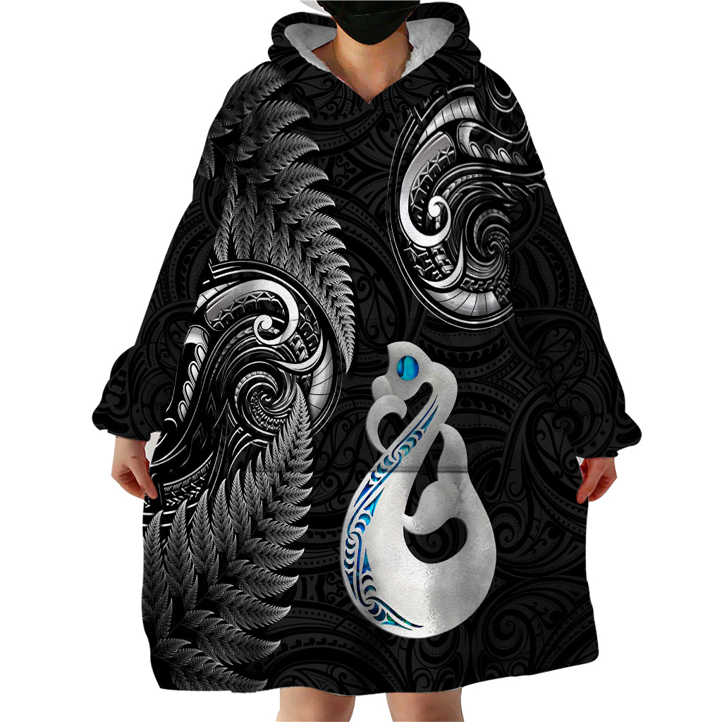 personalised-new-zealand-wearable-blanket-hoodie-aotearoa-silver-fern-with-manaia-maori-unique-black