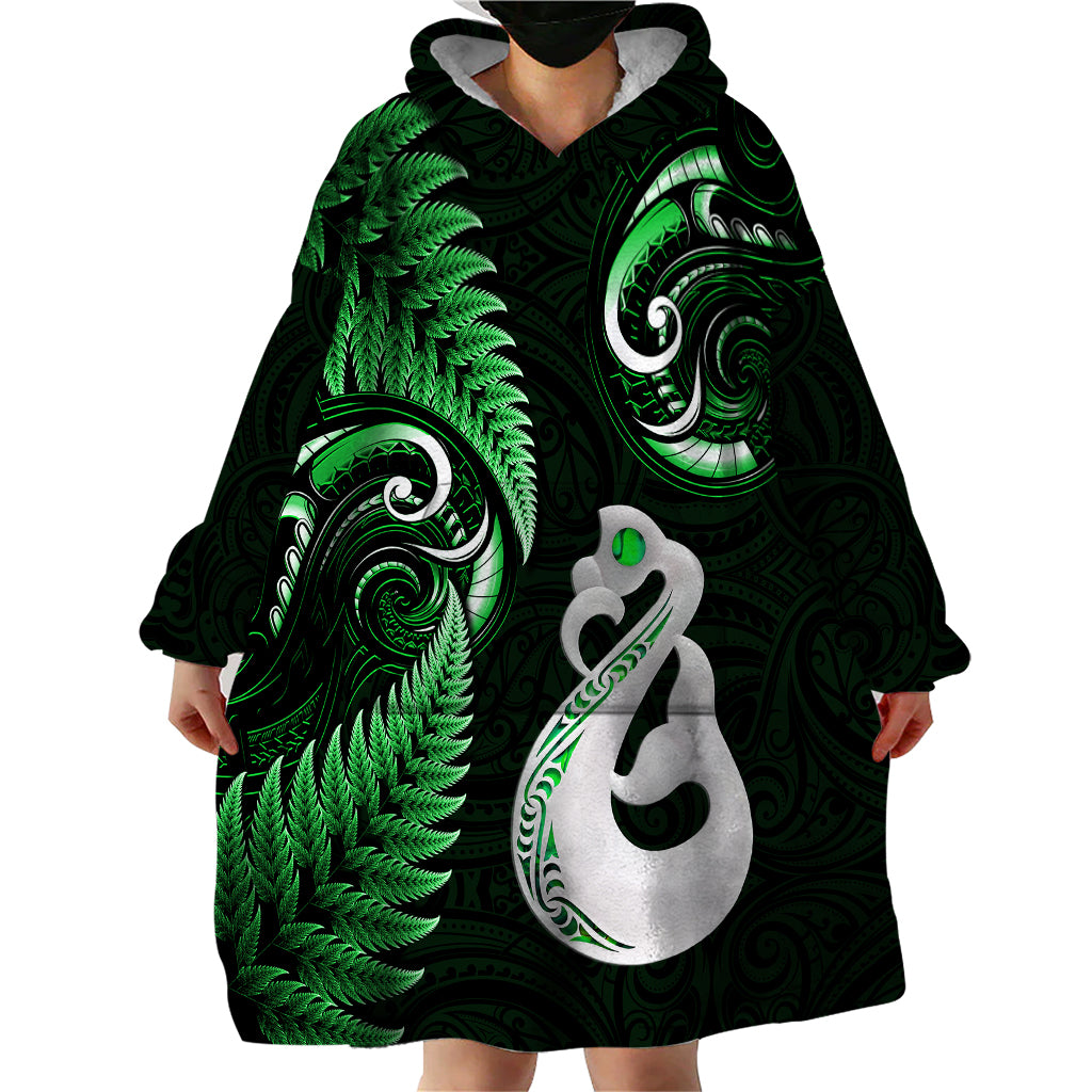 personalised-new-zealand-wearable-blanket-hoodie-aotearoa-silver-fern-with-manaia-maori-unique-green