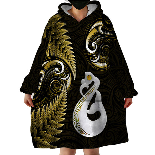 personalised-new-zealand-wearable-blanket-hoodie-aotearoa-silver-fern-with-manaia-maori-unique-gold