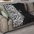New Zealand Silver Fern Rugby Custom Quilt Maori Koru Go Black Fern - Aussie Hoodie