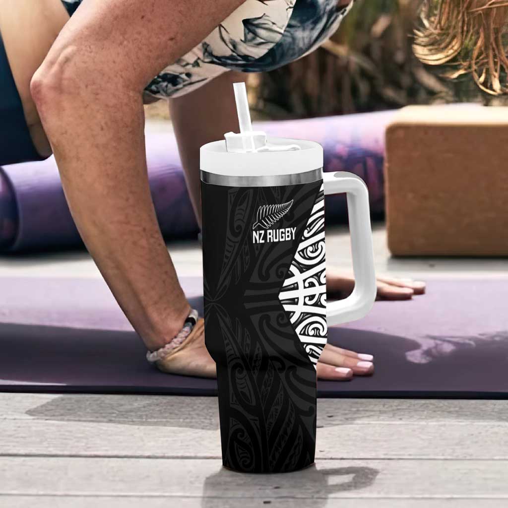New Zealand Silver Fern Rugby Custom Tumbler With Handle Maori Koru Go Black Fern - Aussie Hoodie
