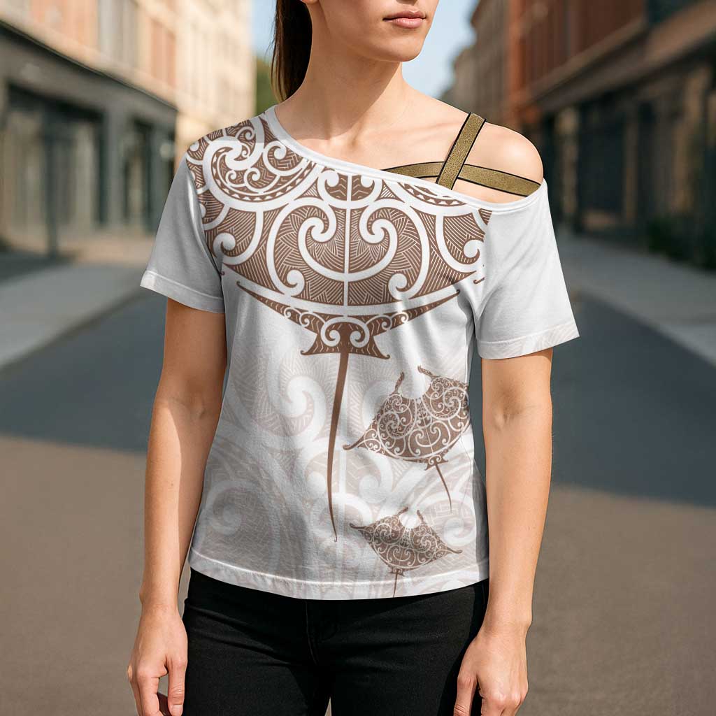 New Zealand Manta Ray Tattoo Cross Shoulder Shirt Aotearoa Maori Haehae Beige - Aussie Hoodie