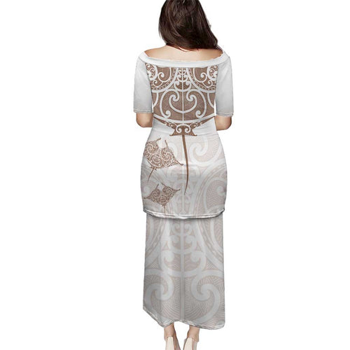 New Zealand Manta Ray Tattoo Family Matching Puletasi and Hawaiian Shirt Aotearoa Maori Haehae Beige - Aussie Hoodie