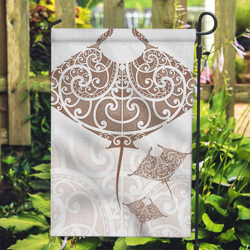 New Zealand Manta Ray Tattoo Garden Flag Aotearoa Maori Haehae Beige - Aussie Hoodie