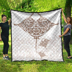 New Zealand Manta Ray Tattoo Quilt Aotearoa Maori Haehae Beige - Aussie Hoodie