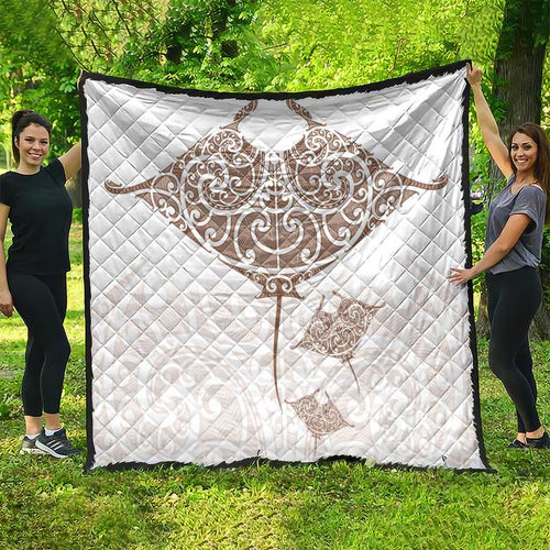 New Zealand Manta Ray Tattoo Quilt Aotearoa Maori Haehae Beige - Aussie Hoodie