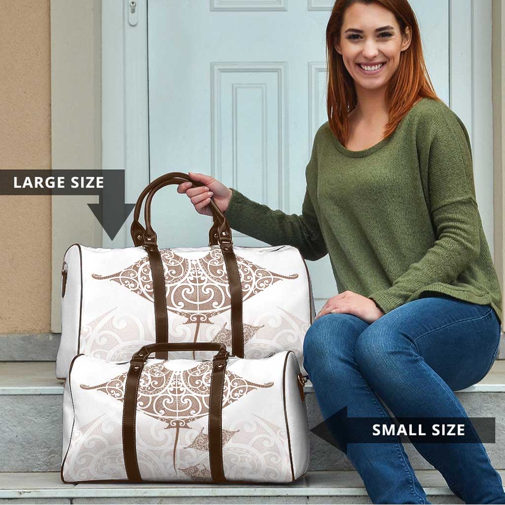 New Zealand Manta Ray Tattoo Travel Bag Aotearoa Maori Haehae Beige - Aussie Hoodie