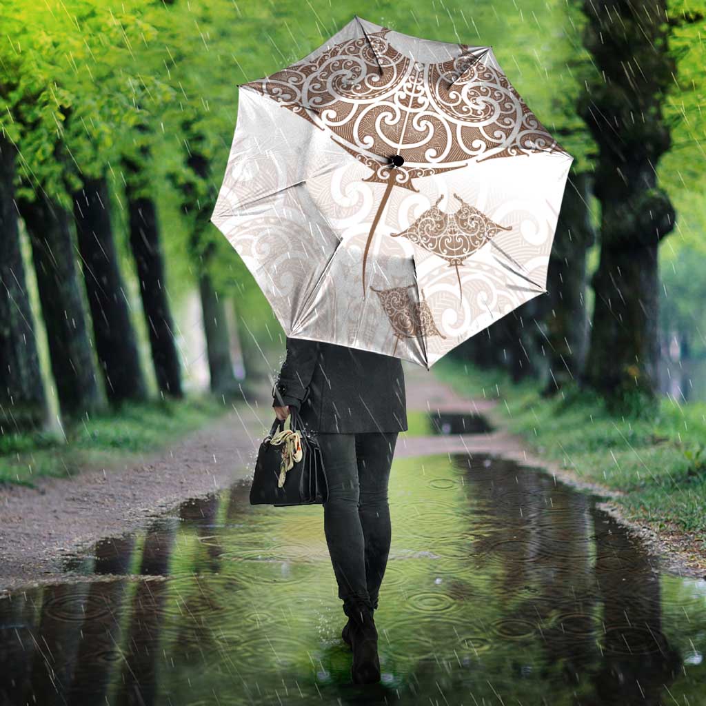 New Zealand Manta Ray Tattoo Umbrella Aotearoa Maori Haehae Beige - Aussie Hoodie