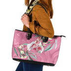 Pink Cockatoo Australia Day Leather Tote Bag Proud To Be An Aussie Opal Eucalyptus Blossoms - Aussie Hoodie