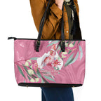 Pink Cockatoo Australia Day Leather Tote Bag Proud To Be An Aussie Opal Eucalyptus Blossoms - Aussie Hoodie