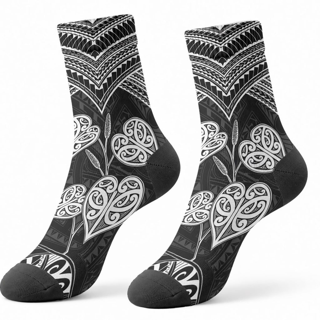 Black New Zealand Kawakawa Maori Ngaru Crew Socks