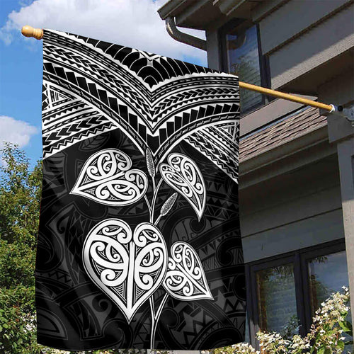 Black New Zealand Kawakawa Maori Ngaru Garden Flag