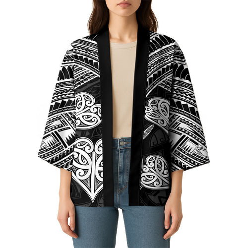 Black New Zealand Kawakawa Maori Ngaru Kimono