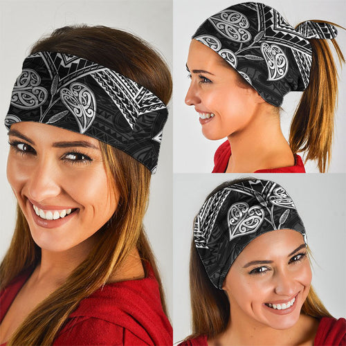 Black New Zealand Kawakawa Maori Ngaru Neck Gaiter