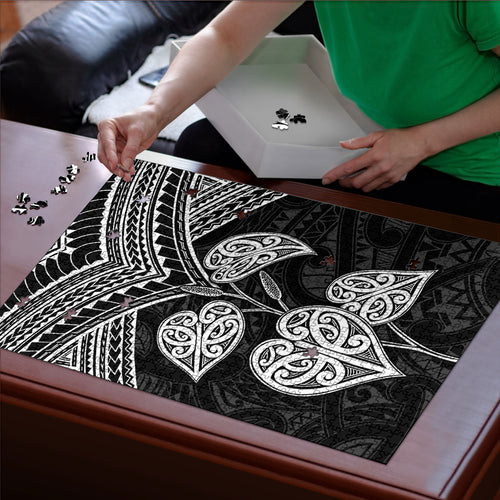 Black New Zealand Kawakawa Maori Ngaru Puzzle