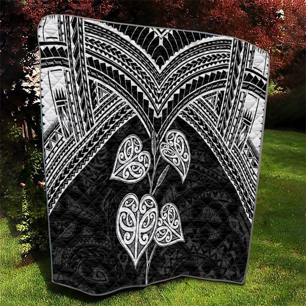 Black New Zealand Kawakawa Maori Ngaru Quilt