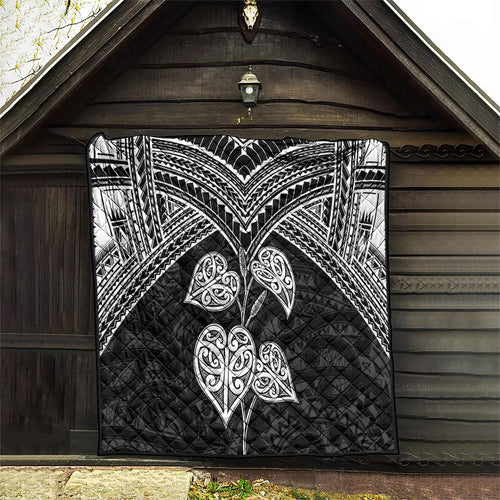 Black New Zealand Kawakawa Maori Ngaru Quilt