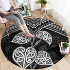 Black New Zealand Kawakawa Maori Ngaru Round Carpet
