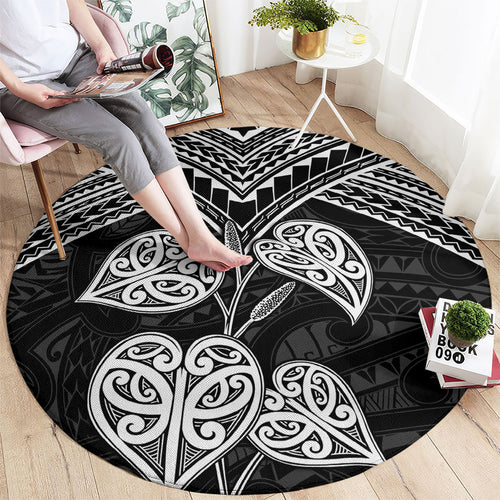 Black New Zealand Kawakawa Maori Ngaru Round Carpet