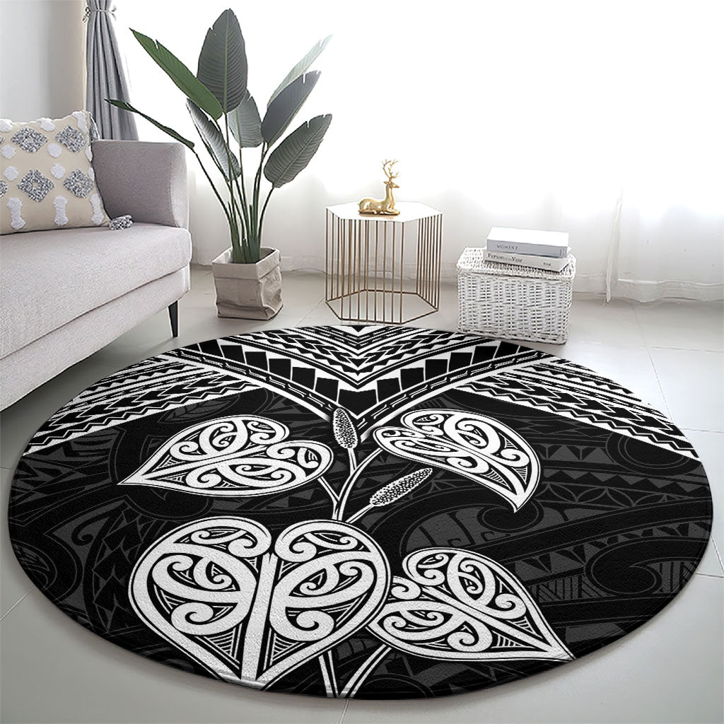 Black New Zealand Kawakawa Maori Ngaru Round Carpet