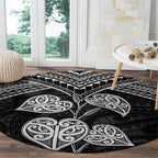 Black New Zealand Kawakawa Maori Ngaru Round Carpet