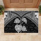 Black New Zealand Kawakawa Maori Ngaru Rubber Doormat