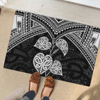 Black New Zealand Kawakawa Maori Ngaru Rubber Doormat